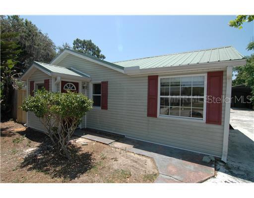 1312 Sherman Ave., Tavares, FL 32778