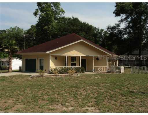 25426 Carnoustie Dr., Sorrento, FL 32776