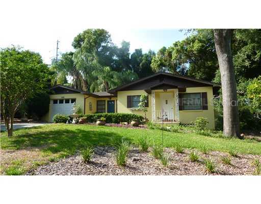 744 Hilltop Ct., Mount Dora, FL 32757