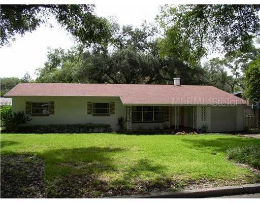 1613 Oriole Ave., Orlando, FL 32803