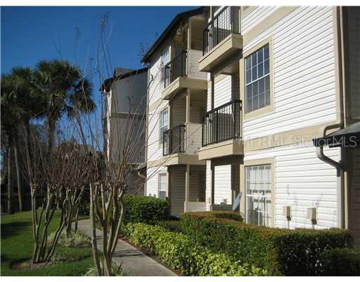 1908 Lake Atriums Cir. #18, Orlando, FL 32839