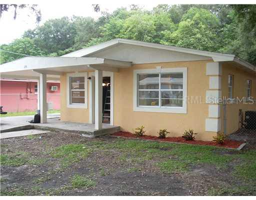 230 6th St., Winter Haven, FL 33880