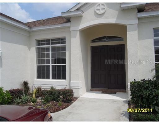 2734 Knightsbridge Rd., Clermont, FL 34711