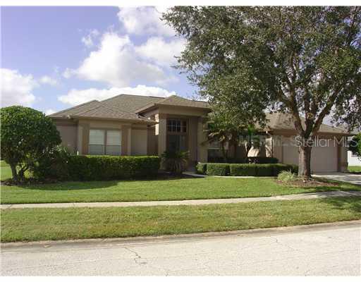 905 Lagoon Dr., Oviedo, FL 32765