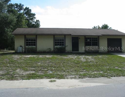 910 Gayle Dr., DeLand, FL 32720