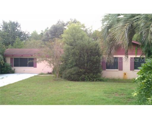 27851 Lisa Dr., Tavares, FL 32778