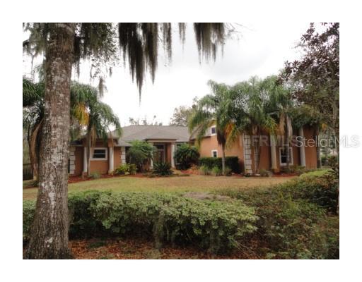 15713 Acorn Cir., Tavares, FL 32778