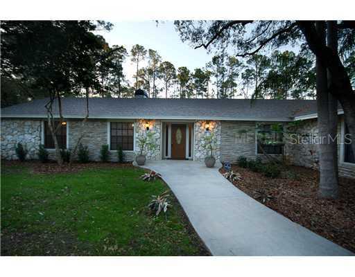 226 Clearview Rd., Chuluota, FL 32766