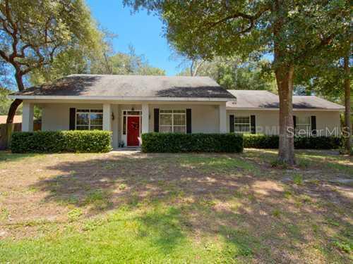 25721 Pinehurst St., Sorrento, FL 32776