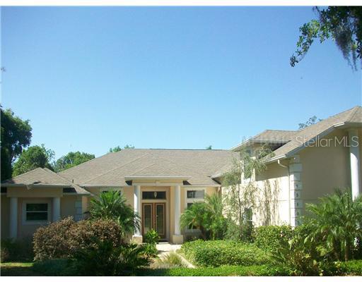 15907 Chestnut Ln., Tavares, FL 32778