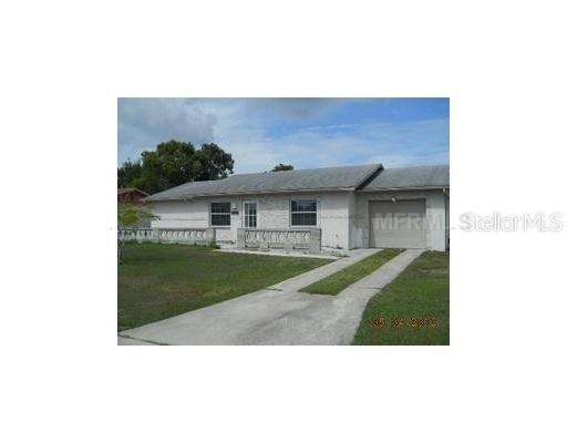 128 Oaxaca Ln., Kissimmee, FL 34743