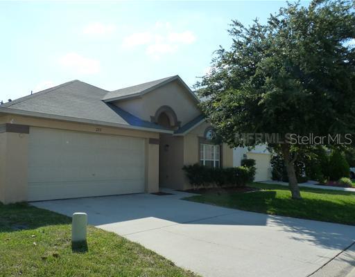 255 Elderberry Dr., Davenport, FL 33897