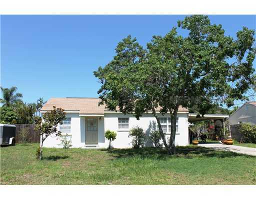 1377 Lenora Dr., Merritt Island, FL 32952