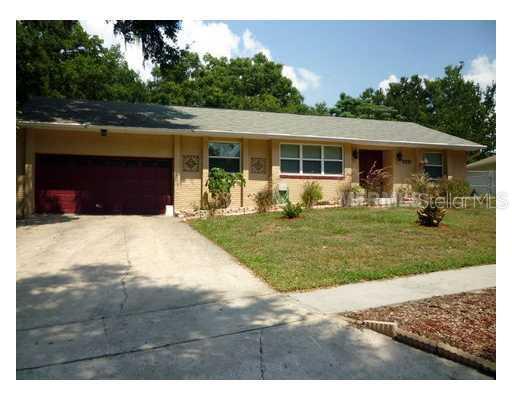 424 E Lakeshore Dr., Ocoee, FL 34761