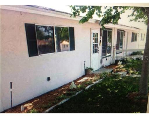 325 E Rosewood Ln., Tavares, FL 32778