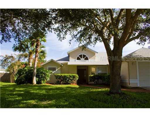953 Lagoon Dr., Oviedo, FL 32765
