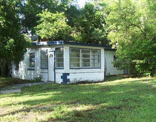 1122 S Delaware Ave., DeLand, FL 32720