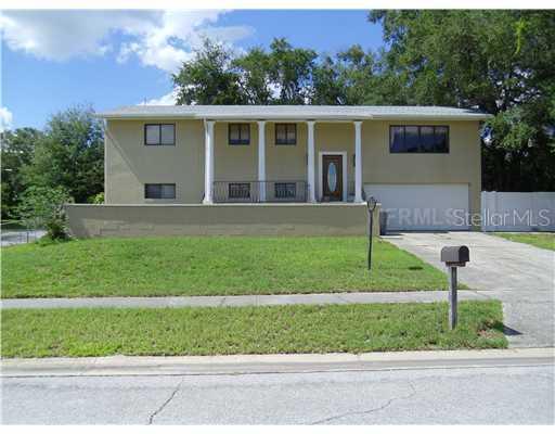 532 Teakwood Dr., Altamonte Springs, FL 32714