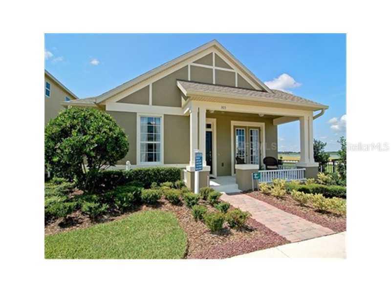 307 Whitewater Bay Dr., Groveland, FL 34736