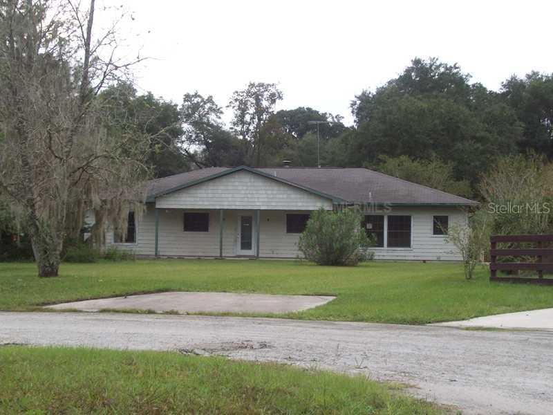 2070 La Valley Ln., Deland, FL 32720