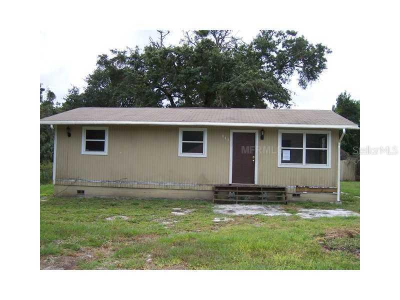 943 Pine St., Oviedo, FL 32765