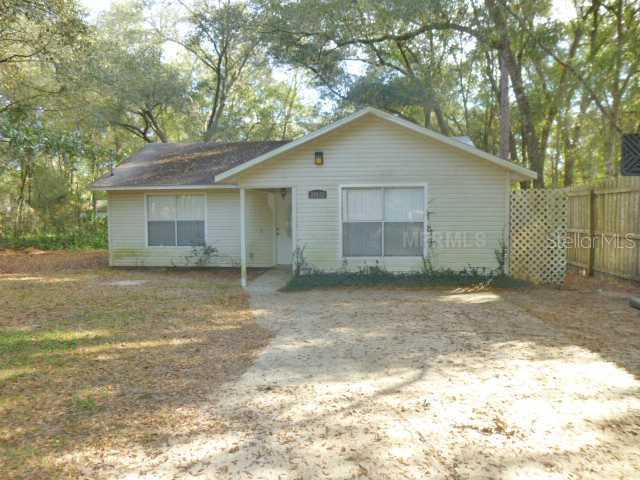 30832 Ridgeview Ave., Sorrento, FL 32776