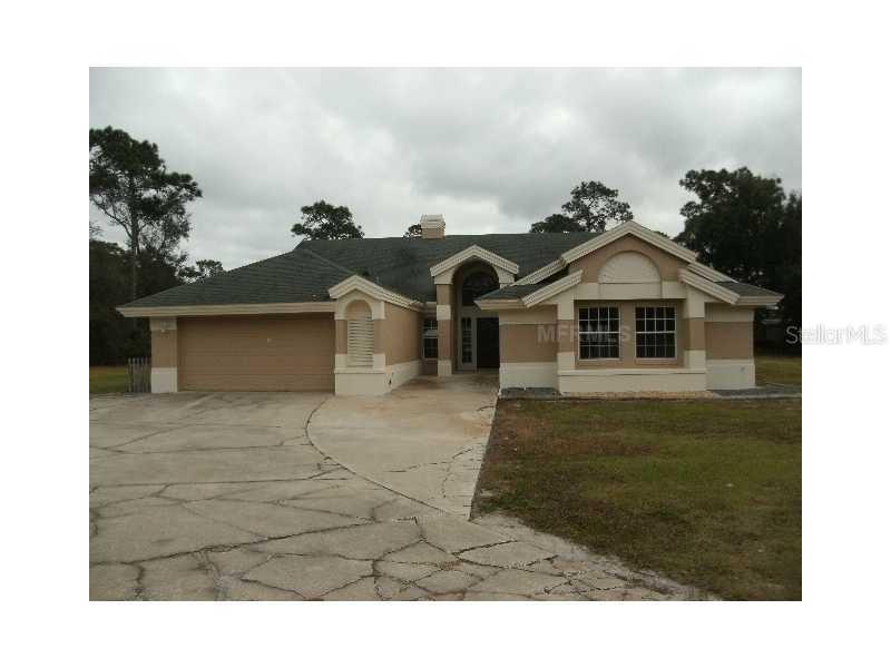 311 Lake Proctor Ct., Geneva, FL 32732