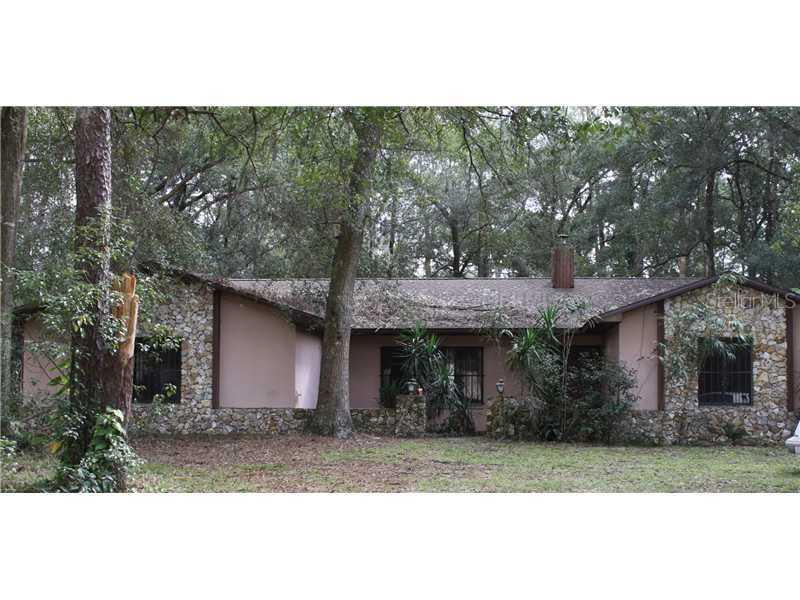 26020 Sackamaxon Dr., Sorrento, FL 32776