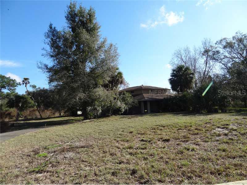 1963 Genova Dr., Oviedo, FL 32765
