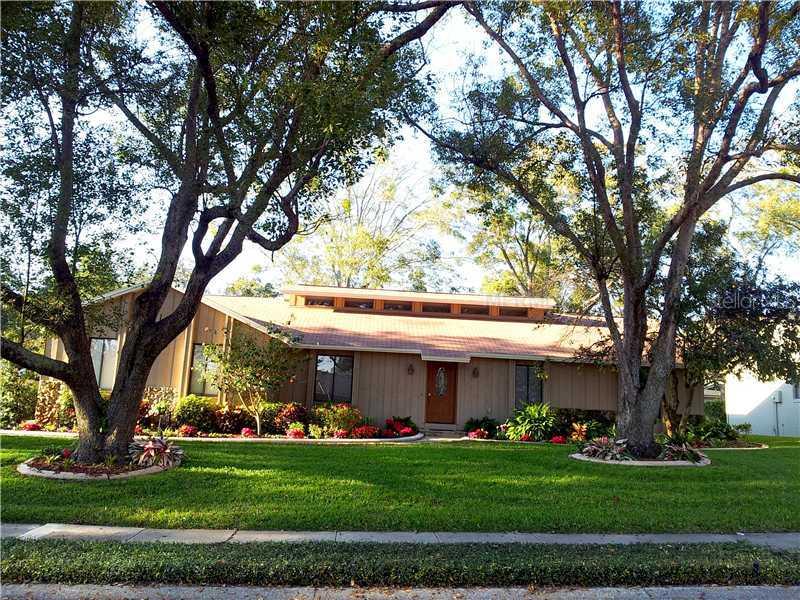 459 Plumhollow Ln., Maitland, FL 32751