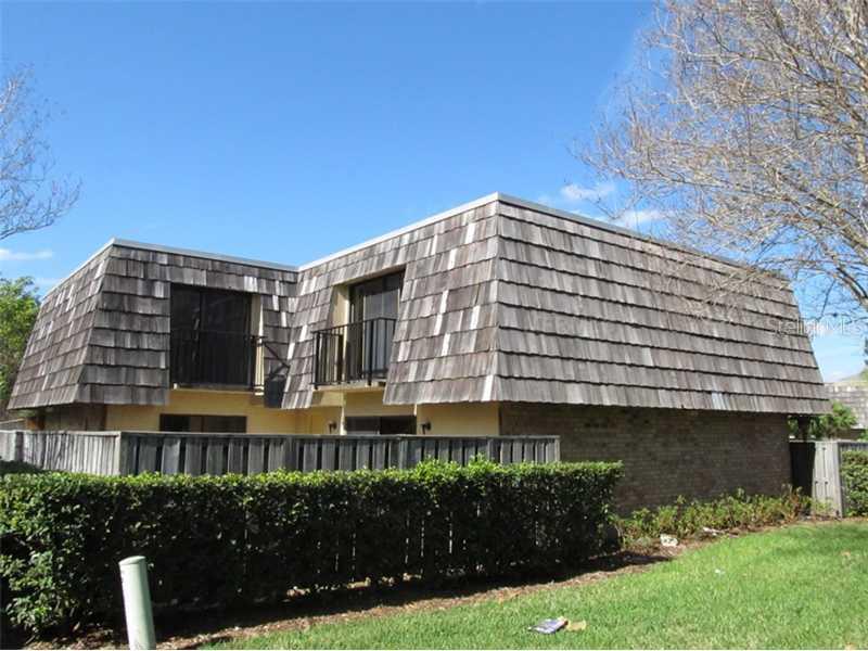 5304 Brook Ct. #215, Orlando, FL 32811