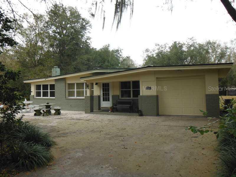 18305 Lynbrook Rd., Orlando, FL 32820