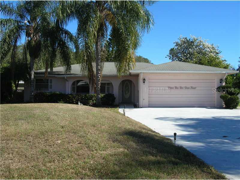 26614 E Cove Dr., Tavares, FL 32778