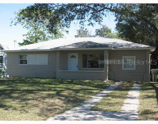 1159 Lakeview Dr., Clermont, FL 34711