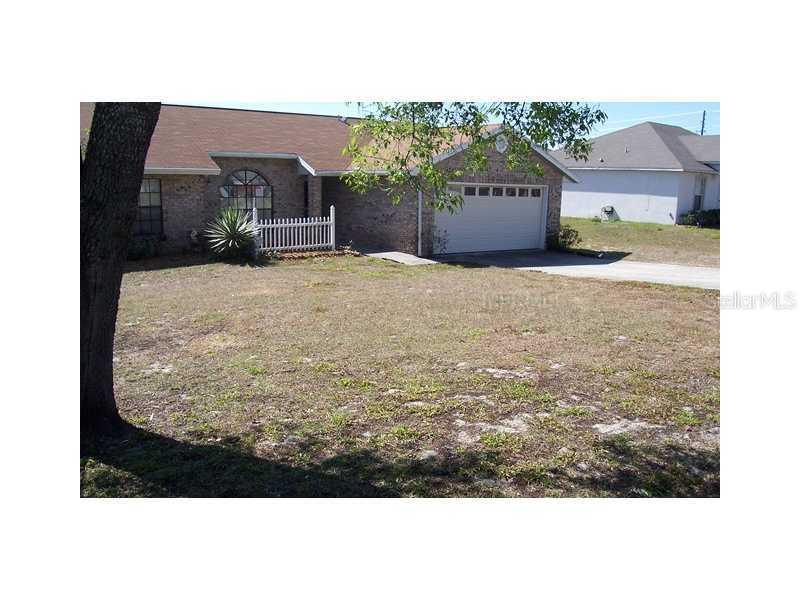 1921 Lavina St., Deltona, FL 32738
