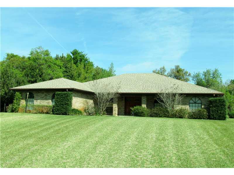 1904 Coble Dr., Deltona, FL 32738