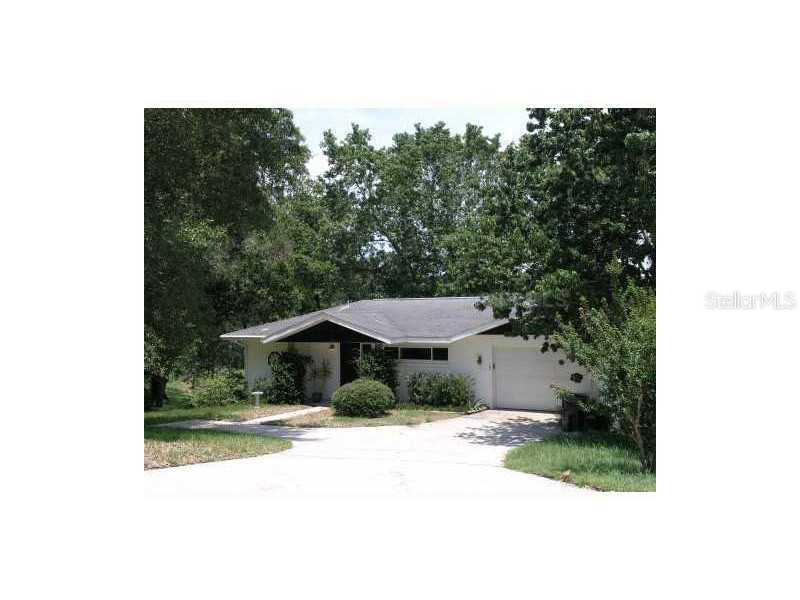 696 Shady Nook Ln., Clermont, FL 34711