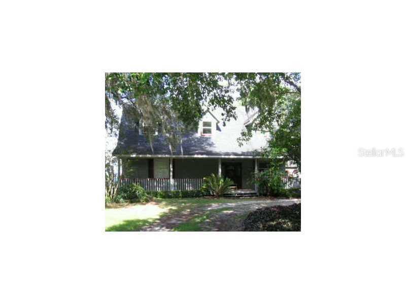 379 Whitcomb Dr., Geneva, FL 32732