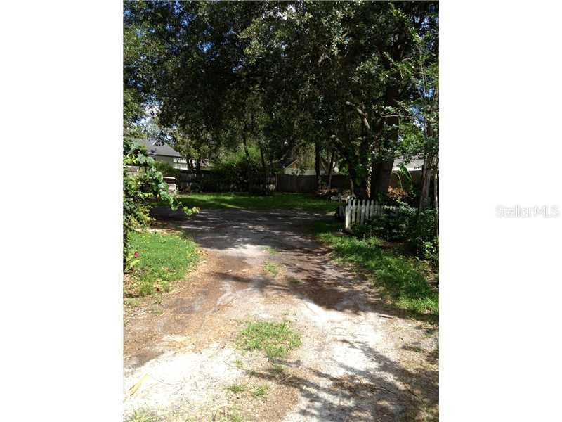 Live Oak Ave., Chuluota, FL 32766