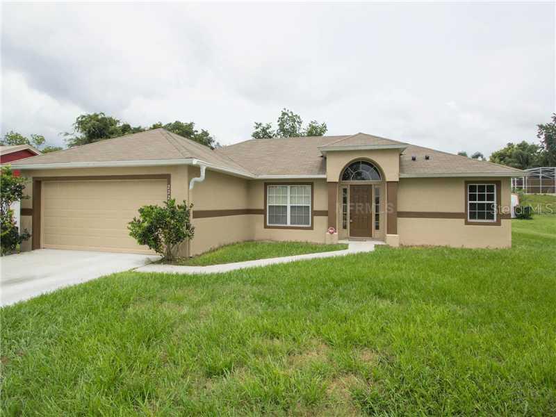 2221 E. Annapolis Dr., Deltona, FL 32725