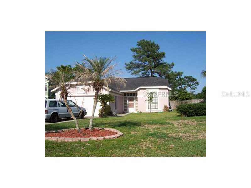 1042 Covington St., Oviedo, FL 32765