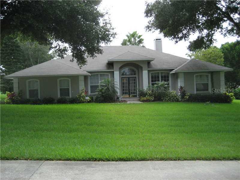 10725 Parkway Dr., Clermont, FL 34711