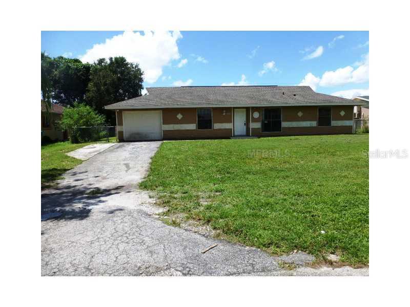 4596 31st Pl., Naples, FL 34116