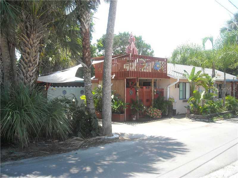 317 Esther St., New Smyrna Beach, FL 32169
