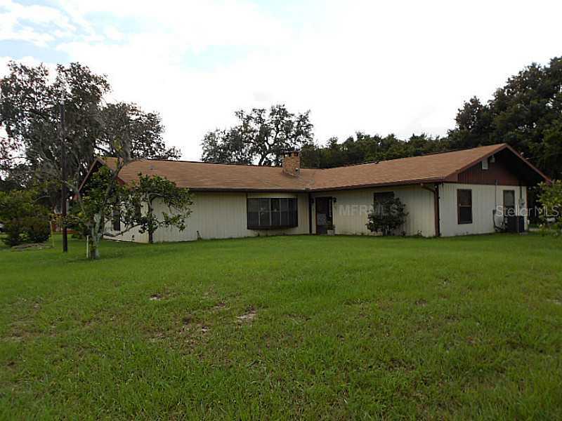 894 Humphrey Blvd., Deltona, FL 32738
