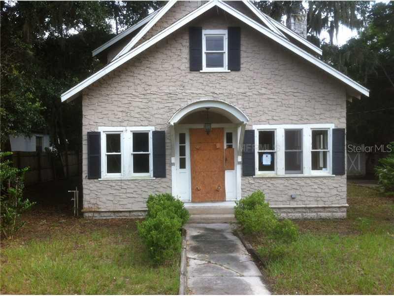 150 Pine Ave., Mount Dora, FL 32757