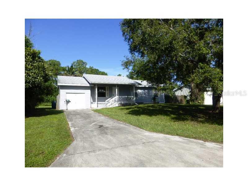 417 Castle Dr., Naples, FL 34119