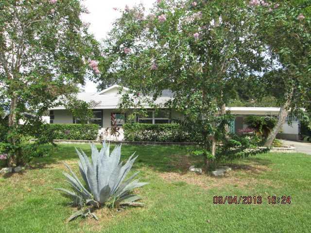 1612 Canal Ct., Tavares, FL 32778