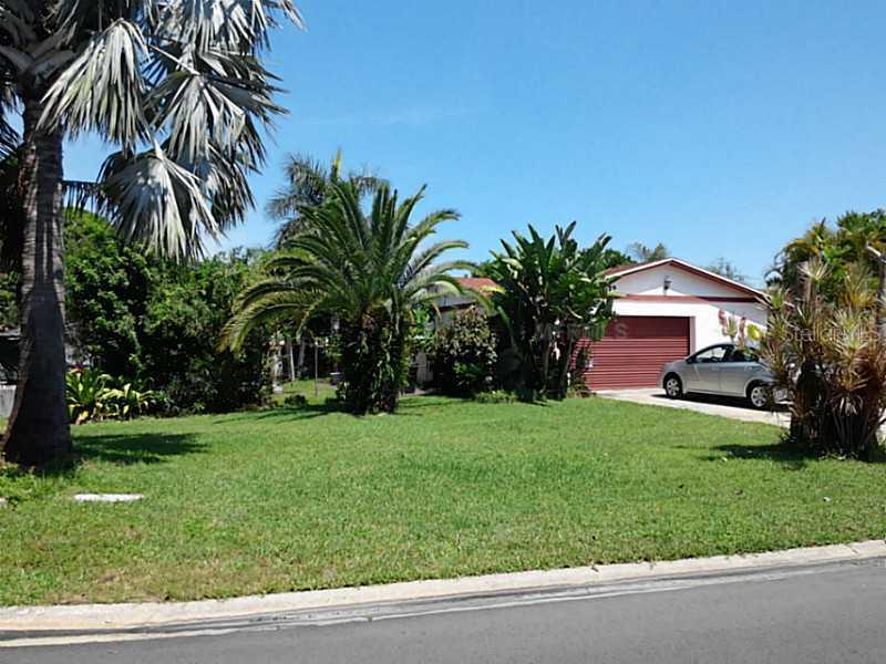 4772 Neptune Dr., St Petersburg, FL 33705