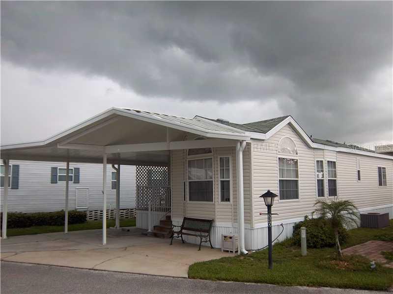 330 Arnold Palmer Dr., Davenport, FL 33837